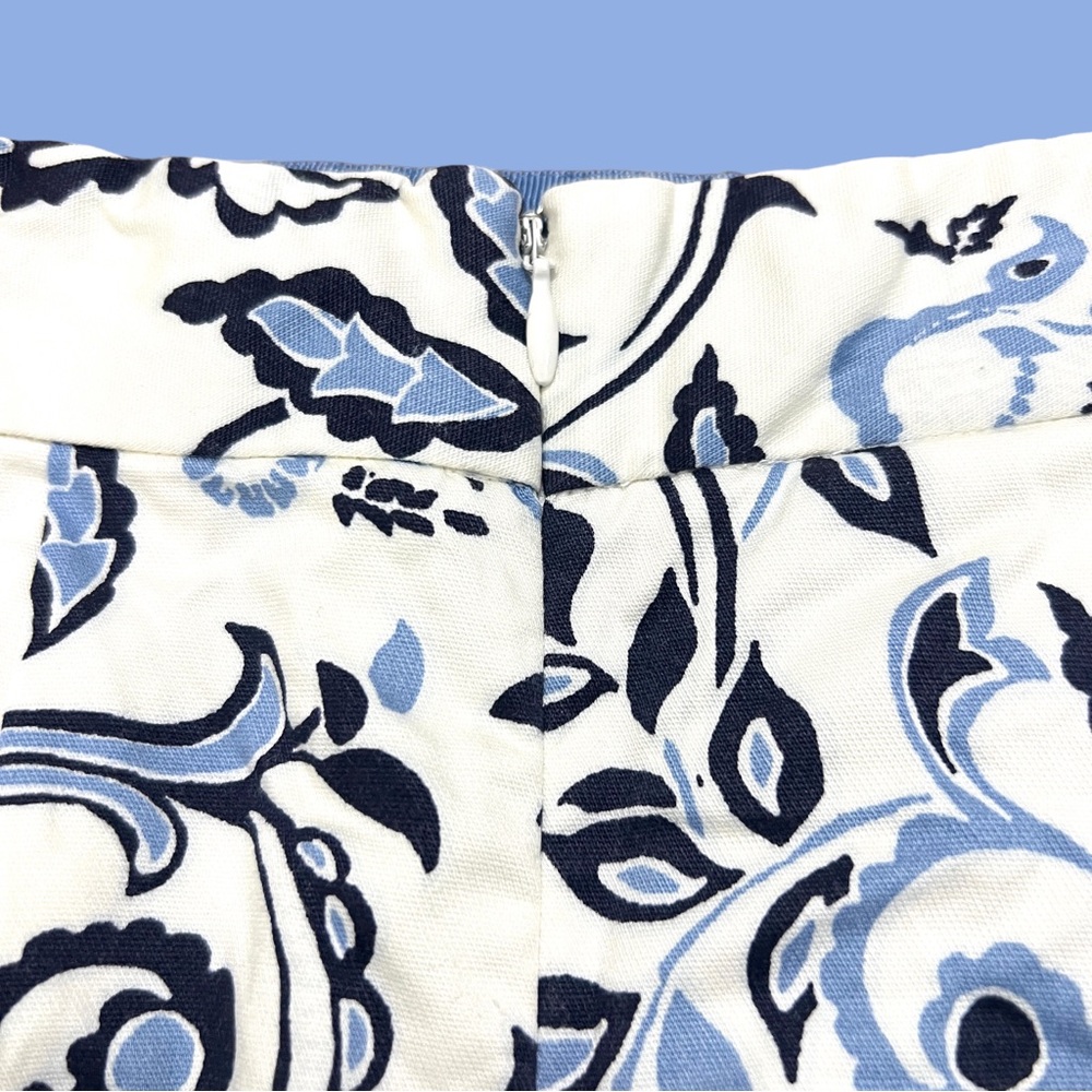 SOLD- Ann Taylor LOFT Skirt White Blue Floral Pleated A Line Classic Stretch - Picture 6 of 10